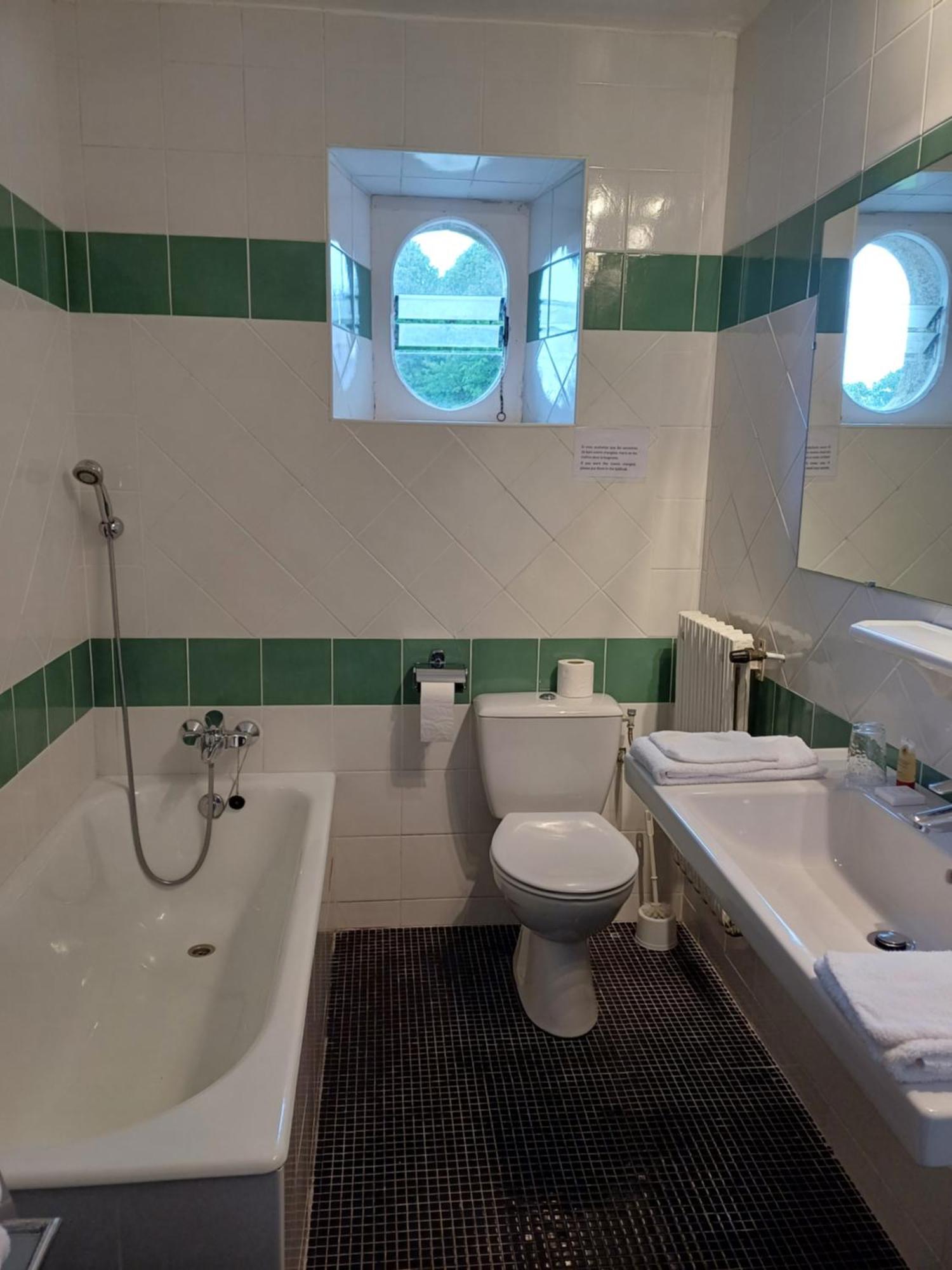 Manoir Du Stang Hotel La Foret Fouesnant Bagian luar foto